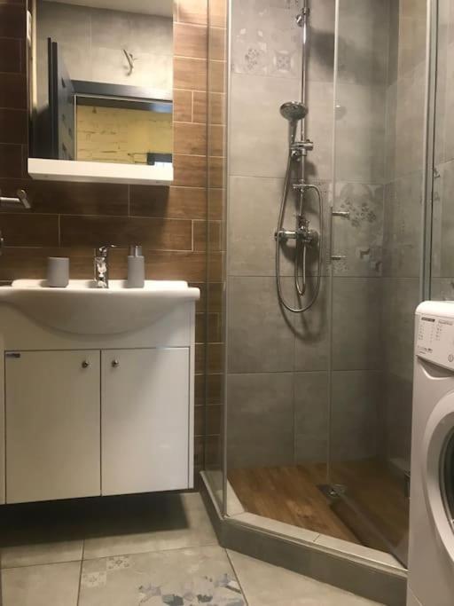 Mihajlovik Lux Apartment In Heart Of סקופיה מראה חיצוני תמונה